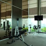 High Rise Luxury Condo 1Bed Roof Top Pool 2 Minmrt
